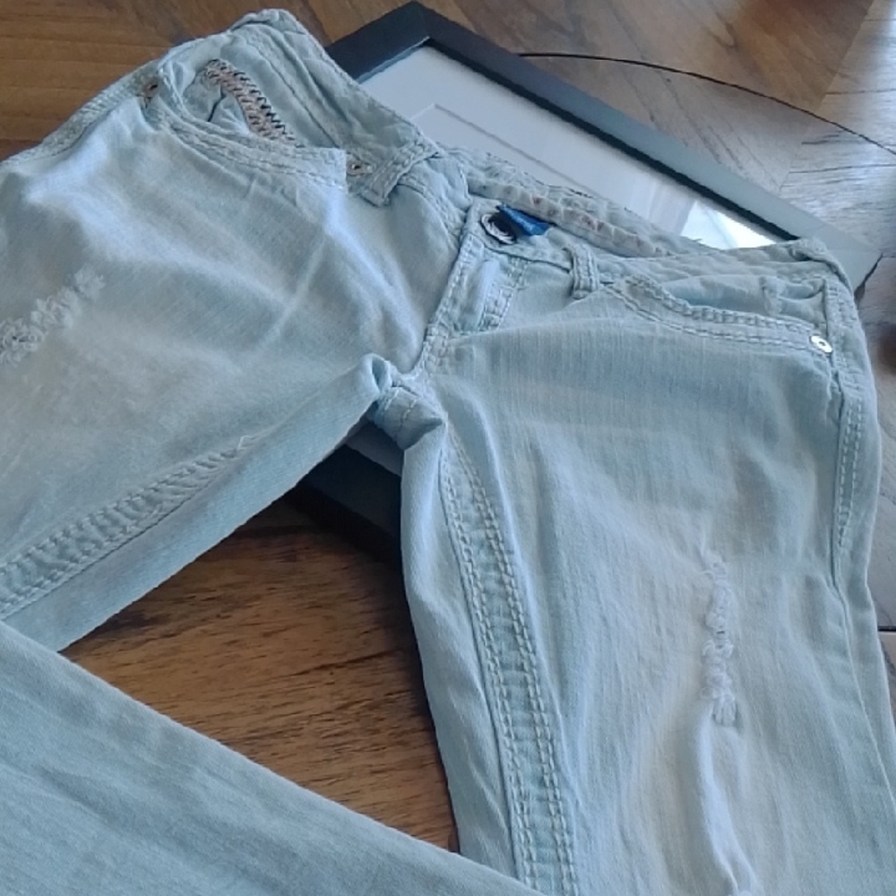 Amethyst Distressed Jeans